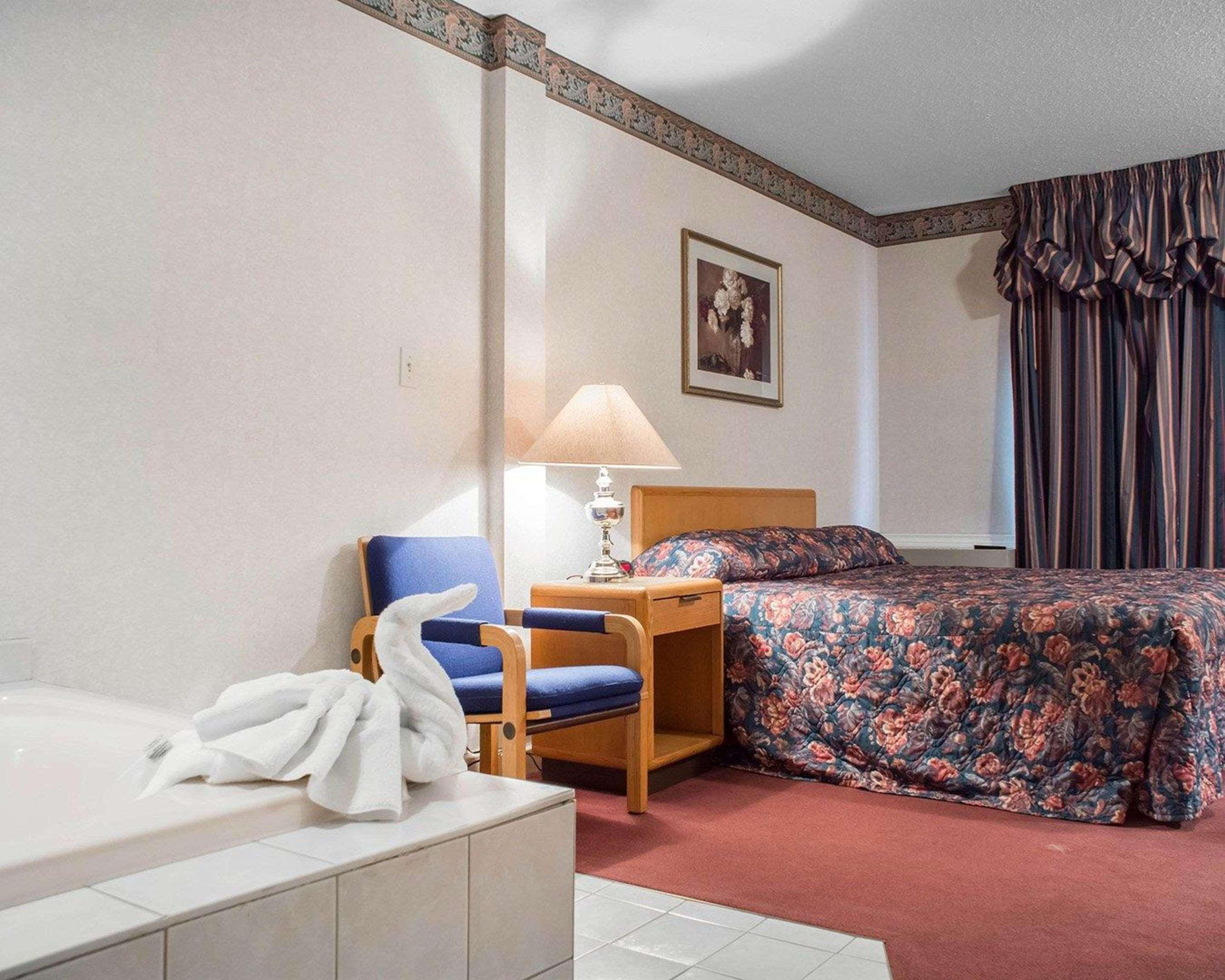 Econo Hospedaje By the Falls Niagara Falls Exterior foto